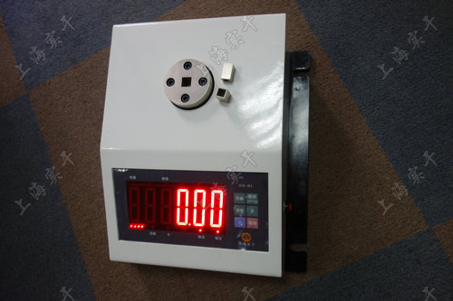 �ք�Ť���z�y�x